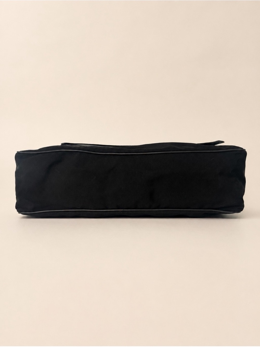 Vintage Gucci 019 0376 Black Nylon Leather Messenger Crossbody Bag - Picture 5 of 11